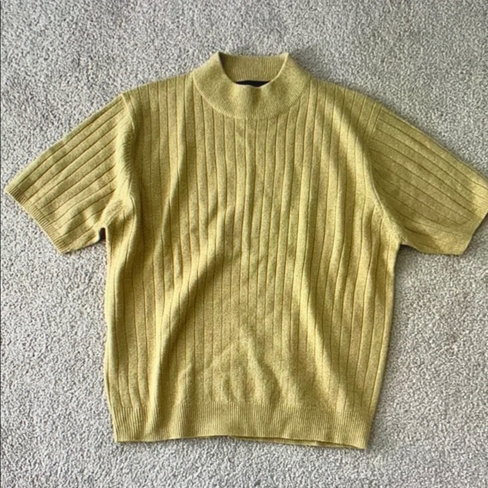 Ribbed Short Sleeve Sweater